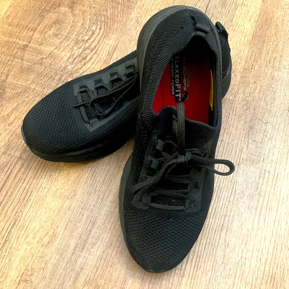 Sketchers shoes